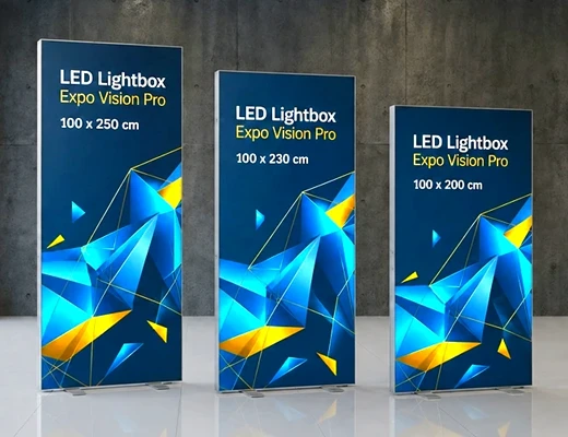 The LED Light Box 100 x 230 cm is a lightweight, double-sided illuminated display — built for trade shows, conferences, and corporate events across Germany and Europe. The aluminium frame folds together without tools. The SEG fabric graphic attaches with a silicone edge in minutes.